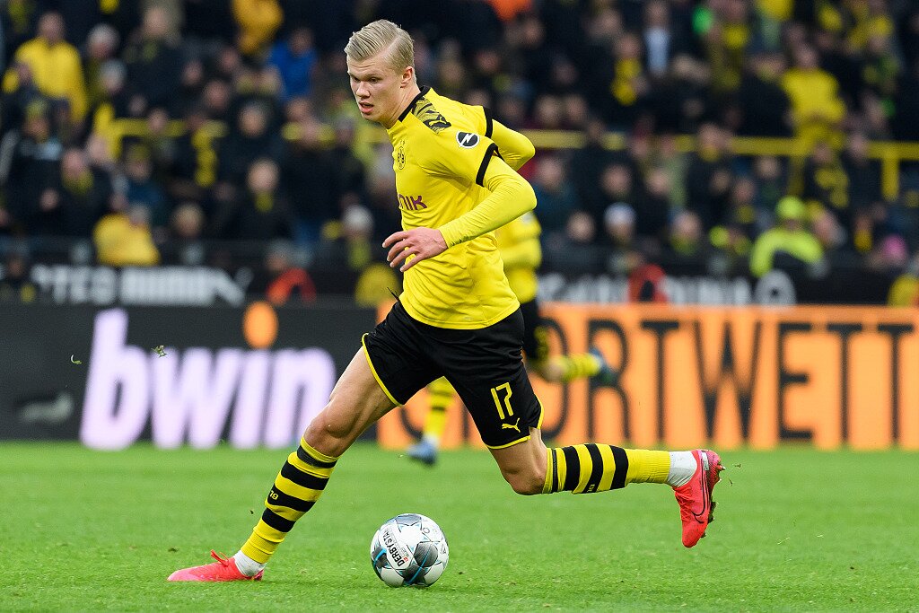 亚马尔社媒更换头像：诺坎普是书写历史的地方（亚马尔社媒换新头像：诺坎普见证历史书写）