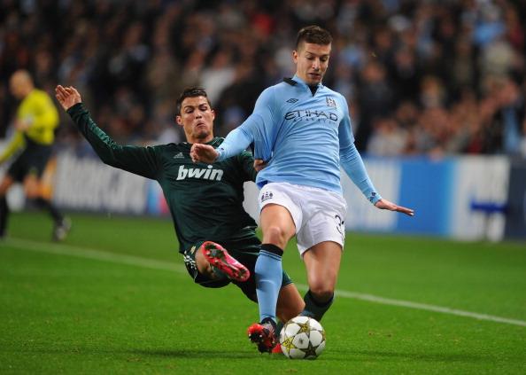 萨拉维亚：C罗是我的榜样，他是世界上任何运动员最好的代表（萨拉维亚盛赞C罗：我的榜样，也是全球运动员的最佳典范）