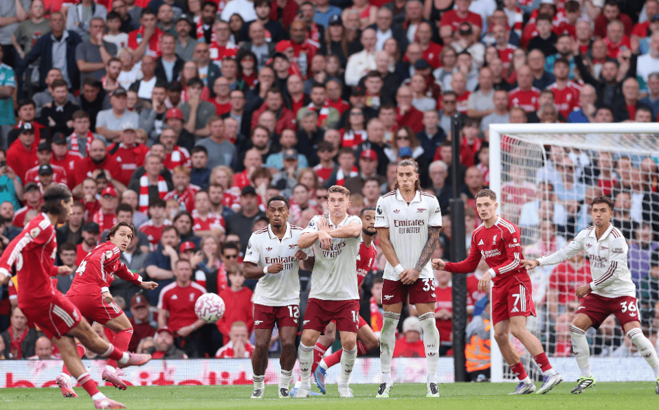 英超前瞻：利兹联连场不胜跌入降级区，维拉赛季客战成绩不佳