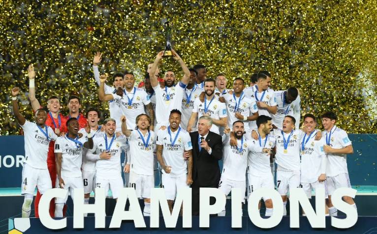 托特纳姆热刺被告知，他们“最大的错误”可以通过一月份引进明星中场球员来解决。