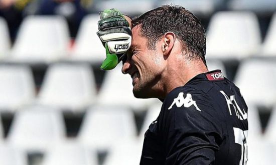 报价超十亿英镑，英媒：派拉蒙获得四年在英国的欧冠转播权（英媒：派拉蒙以超10亿英镑竞得英国欧冠四年转播权）