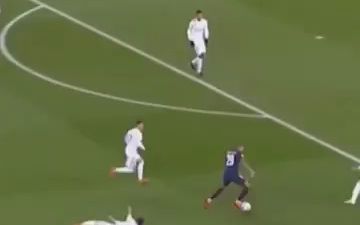 半场战报：迈阿密国际2-0纳什维尔，梅西双响