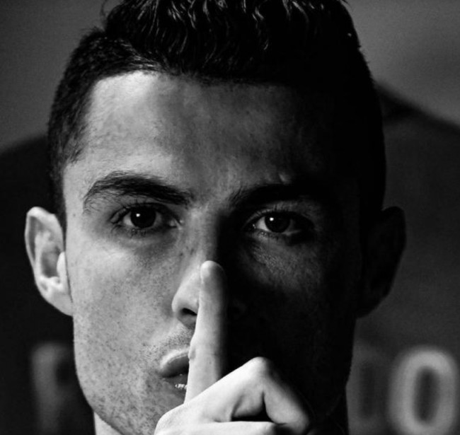 赫内斯：巴萨的债务超过13亿欧元，但在西甲却相安无事（赫内斯：巴萨债务逾13亿欧元，西甲仍未见波澜）