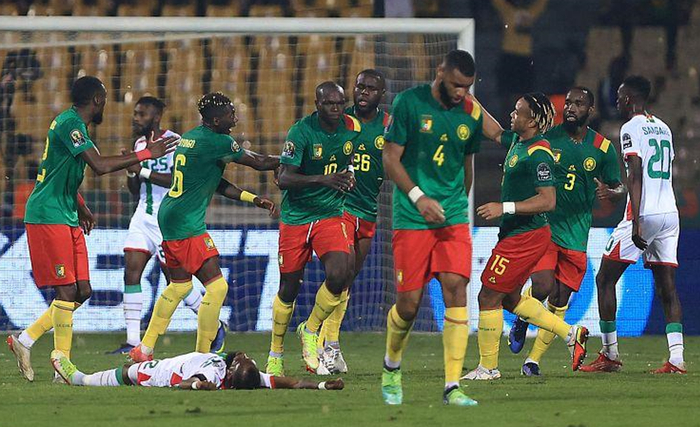 如愿以偿！邵佳一曾说成为国足主帅是最高梦想