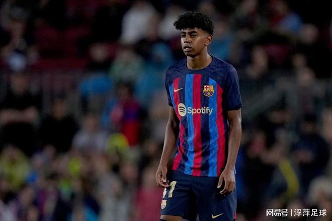 巴萨旧将：足球世界没人能达到梅西的高度，他让我们变得更好（前巴萨球员：足坛无人触及梅西的高度，他让我们变得更优秀）