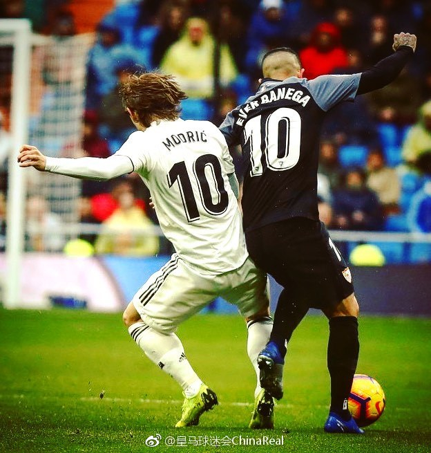 官方：足协杯决赛将于11月6日10：58开票，最低票价180元