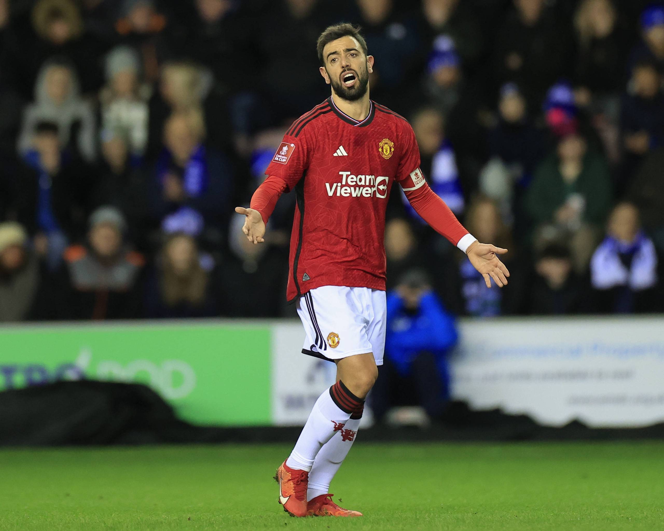 升入U21，阿森纳15岁2米门将发文庆祝并剑指挑战拉亚